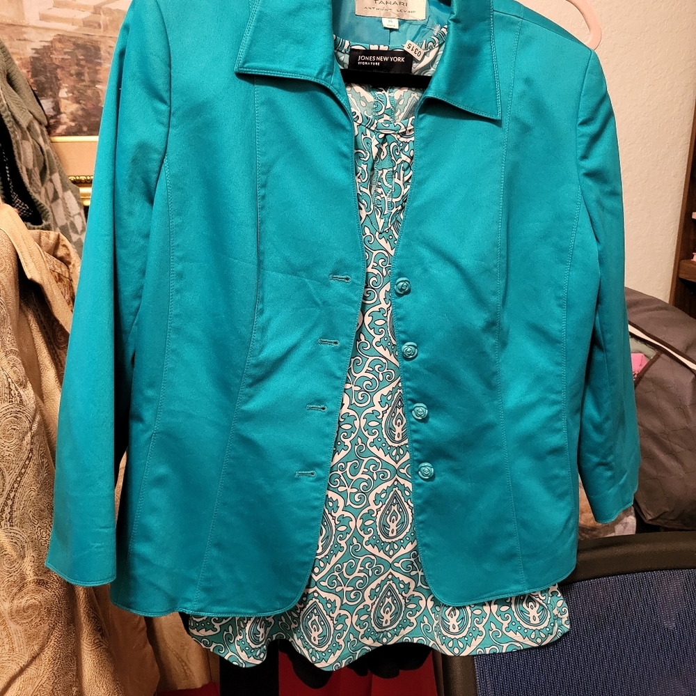 Tahari Teal Lined Jacket $15  JONES OF NEW YORK Shirt Is Free with Jacket Purcha